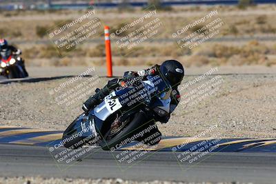 media/Jan-09-2022-SoCal Trackdays (Sun) [[2b1fec8404]]/Turn 11 (935am)/